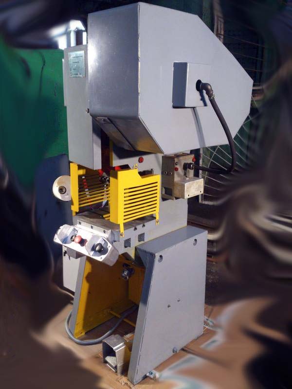 К2019 Изображение кривошипного открытого ненаклоняемого пресса